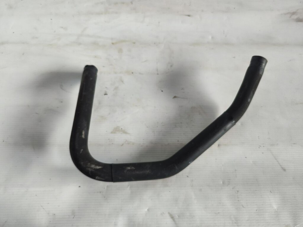 патрубок печки б/у